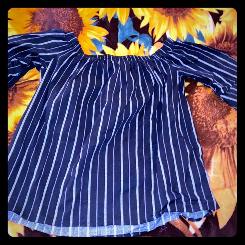 Off shoulder top black